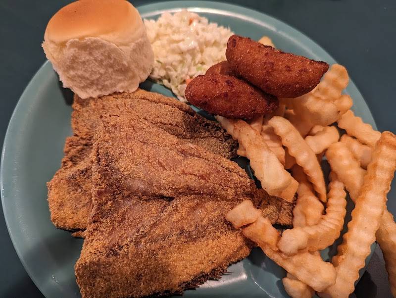 Local's Family Diner