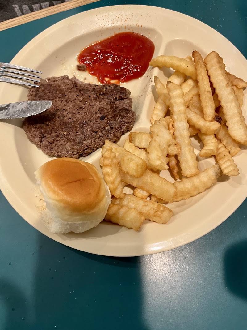 Local's Family Diner
